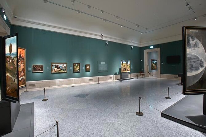 Prado Museum Guided Tour with Skip-the-Line Ticket - Entering the Prado with skip-the-line admission
