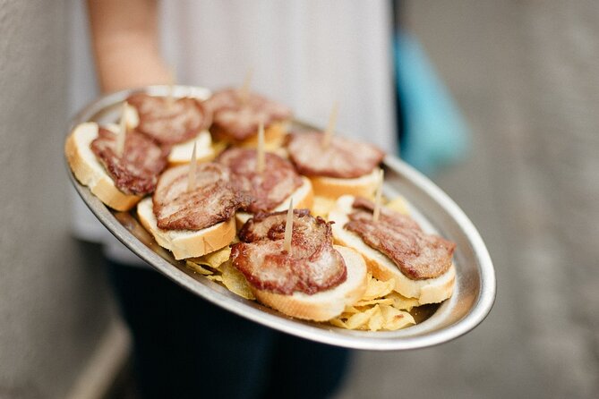 Private Seville Tapas & History Tour - Las Golondrinas and the local alternative to sangria