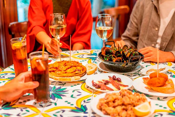 Private Tour: Tapas, Wine & Flamenco Show in Barcelona’s Old Town - Flamenco at Palacio Dalmases
