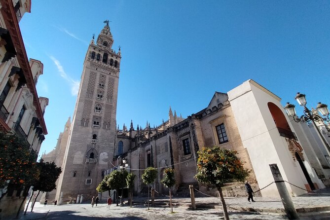 Private Walking Tour Alcazar and Cathedral in Sevilla - Price, private value, and group size