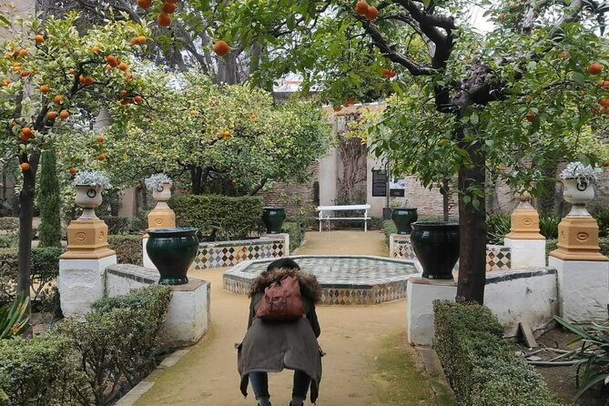 Private Walking Tour Alcazar and Cathedral in Sevilla - Who should book this Seville tour?