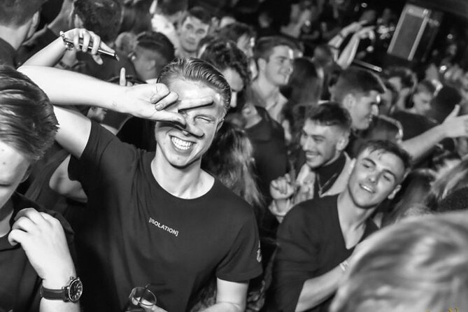 Pub Crawl Madrid by Mad Party Crew - The Final Club: A Longer Night by Day of the Week
