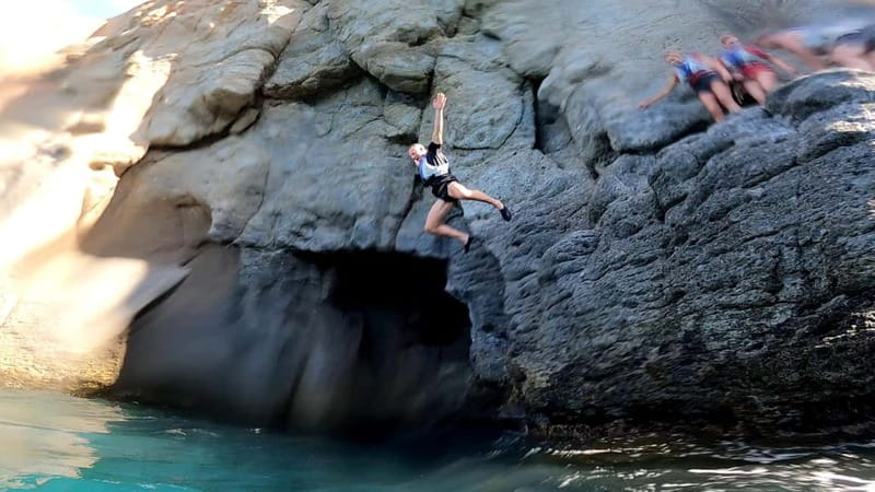 Puerto Mogán: Guided Adventure Kayak Tour in Caves & Snorkel - Snorkeling over volcanic reefs