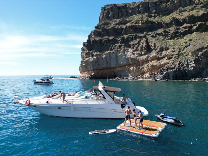 Puerto Rico, Gran Canaria: Boat Tour with Tapas and Drinks - Leaving Puerto Rico and following the coast