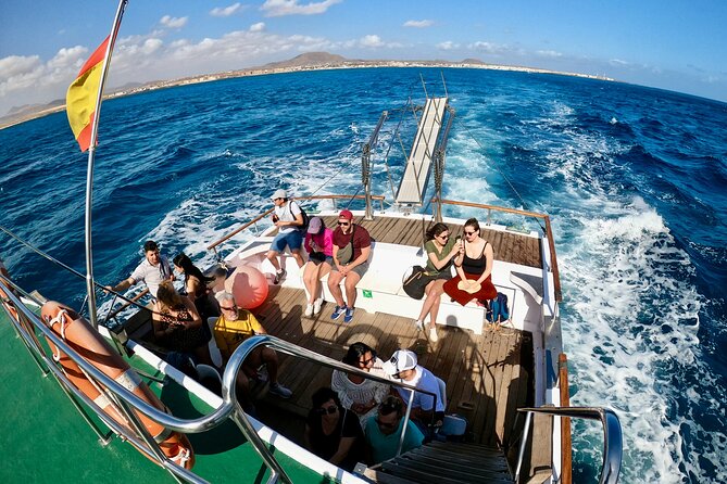 Return Ferry to Lobos Island from Corralejo, Fuerteventura - Walking to La Caldera