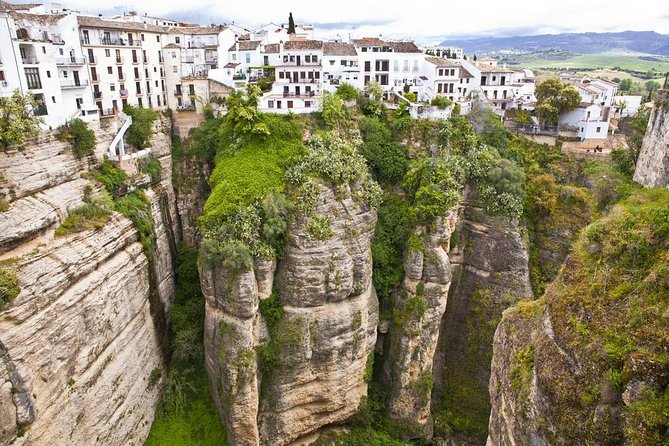 Ronda and Setenil de las Bodegas tour from Malaga - Key points to know before booking
