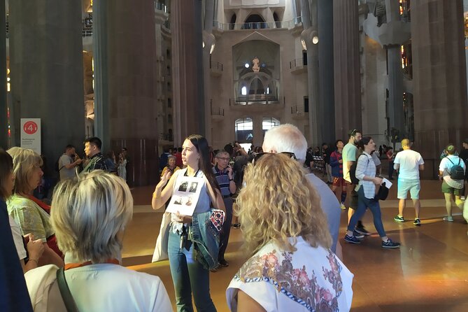 Sagrada Familia English Guided Tour & Optional Tower Access - What the tower upgrade really involves