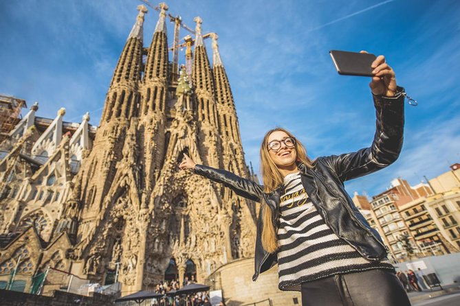 Sagrada Familia & Gaudi Tour Private or Small Group with Tickets - Who will get the most from this tour