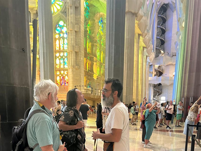 Sagrada Familia Guided Tour with Skip-the-Line Entry Ticket - Why a guide changes Sagrada Família