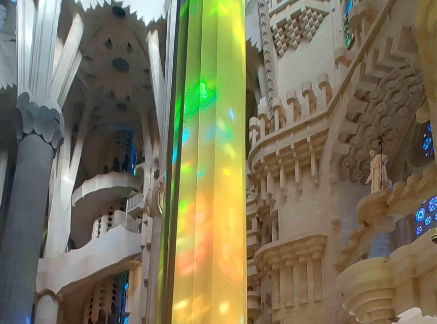 Sagrada Familia Guided Tour with Skip-the-Line Entry Ticket - From the genius to the human being