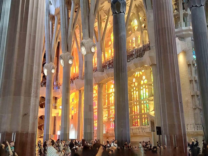 Sagrada Familia Guided Tour with Skip-the-Line Entry Ticket - The Passion façade and the workers’ school