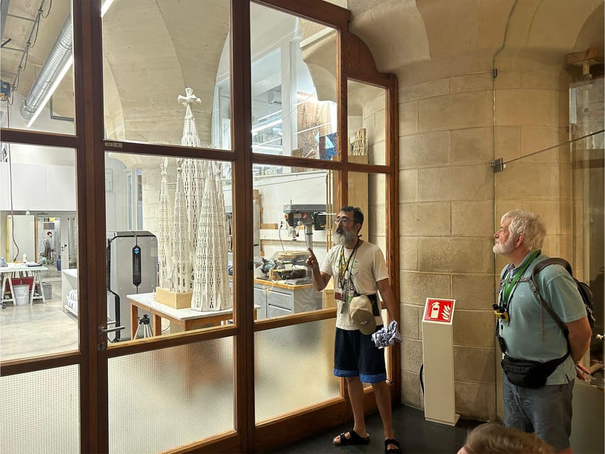 Sagrada Familia Guided Tour with Skip-the-Line Entry Ticket - What $81 buys you