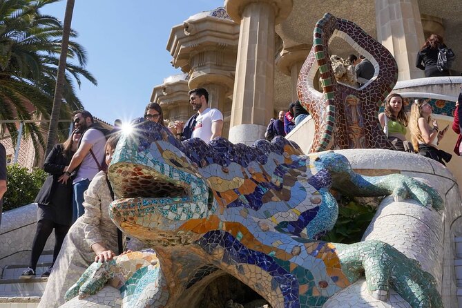 Sagrada Familia & Park Guell Guided Tour with Skip The Line - Entering Sagrada Familia, Barcelona’s great interior