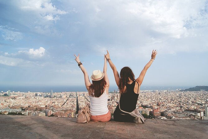 Sagrada Familia Small Group Tour with Skip the Line Ticket - Gaudí, Catalan modernism, and the church’s many meanings