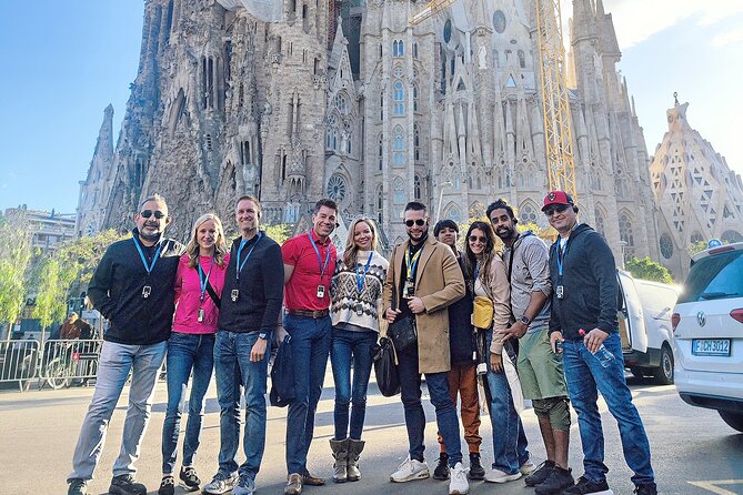 Sagrada Familia: The Golden Hour with Skip the line Tickets - Entering with skip-the-line access