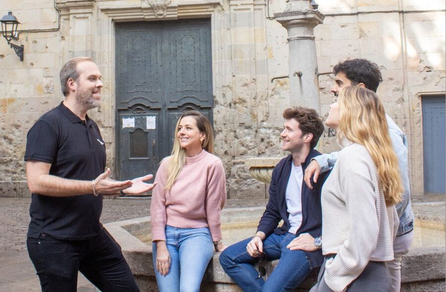 Sagrada Familia with Official Guide & Fast-Track Entry - Who will get the most from this visit?