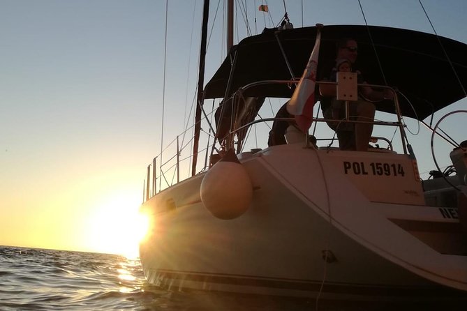 Sailing Trip and Snorkeling (max. 8 people) - Anchoring in a secluded bay