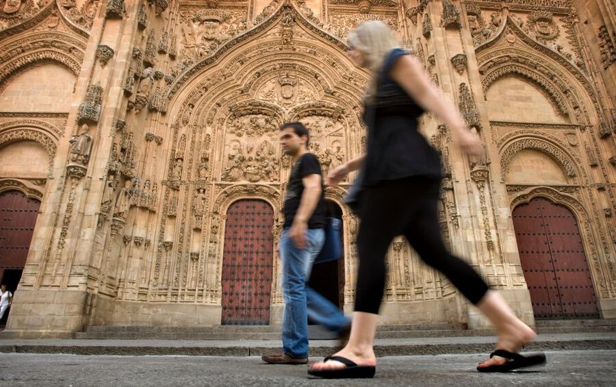 Salamanca Sightseeing Walking Tour with Local Guide. Spanish - Key points to know before you book