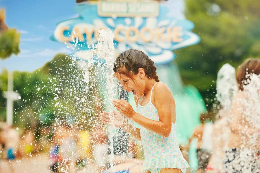 Salou: PortAventura Caribe Aquatic Park 1-Day Ticket - Pools, waves, and gentler areas