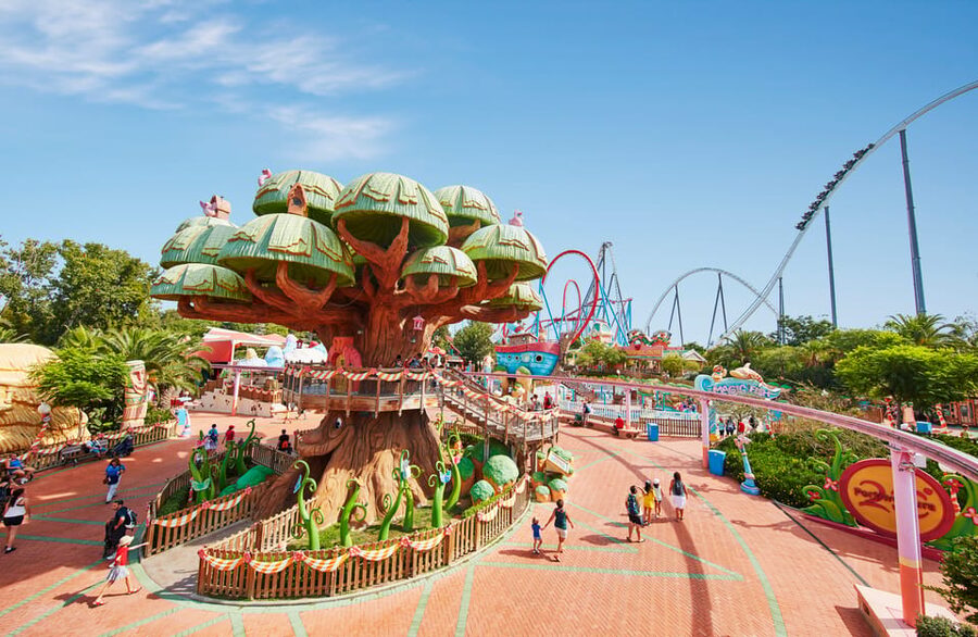 Salou: PortAventura Theme Park Entry Ticket - Shows and seasonal events slow the pace