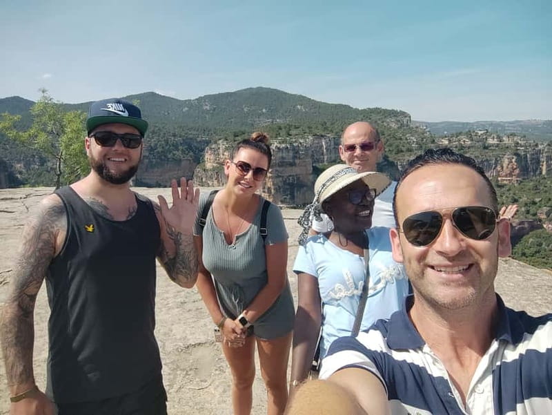 Salou: Siurana Medieval Village Guided Tour w/ Hotel Pickup - Key points at a glance