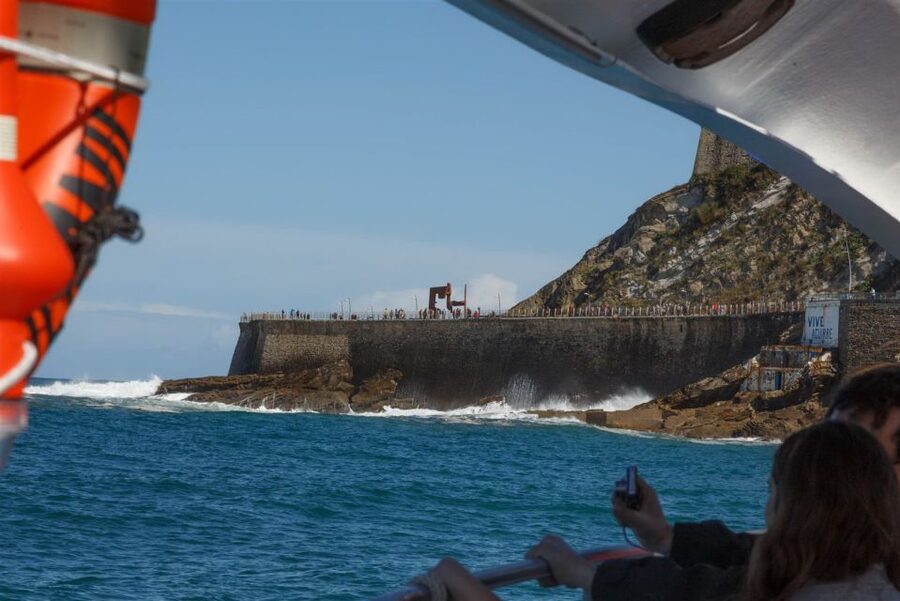 San Sebastian: Boat Tour with Stop at Santa Clara - How Long Should You Stay on Santa Clara?