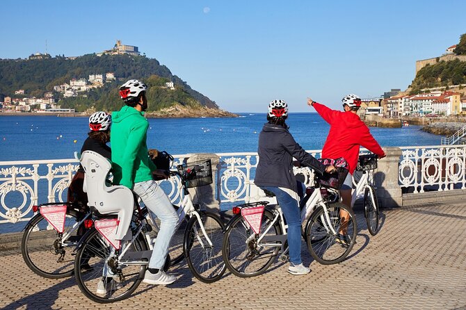 San Sebastian E-bike trour: Basque History and Cultural. - Ondarreta Beach and the Peine del Viento