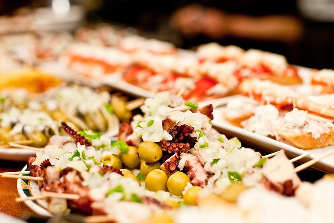 San Sebastian Evening Pintxo Tour with Wine - Meeting at Mimo and entering Parte Vieja