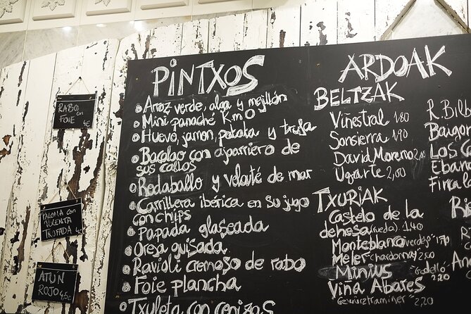 San Sebastian Evening Pintxo Tour with Wine - Timing, pace, and the final bar