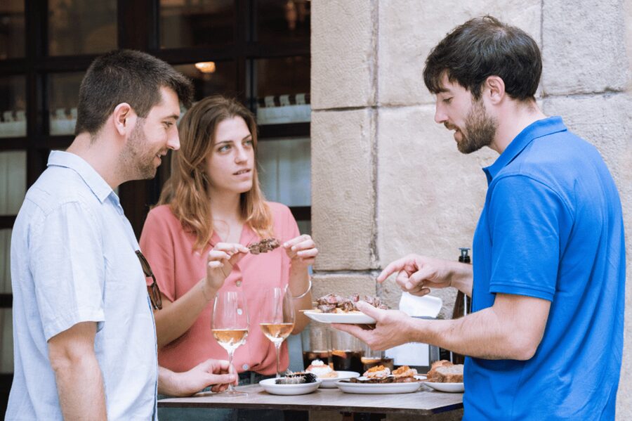 San Sebastian: Walking Tour with Pintxo and Drink - Starting at the Boulevard tourist office