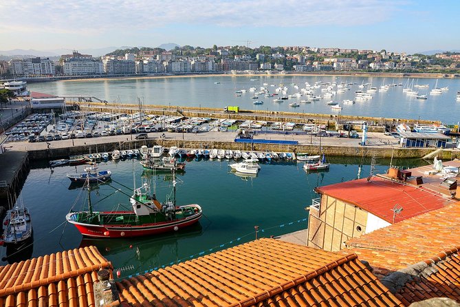 San Sebastian walking tour with pintxo and drink option - Who gets the best value from this tour