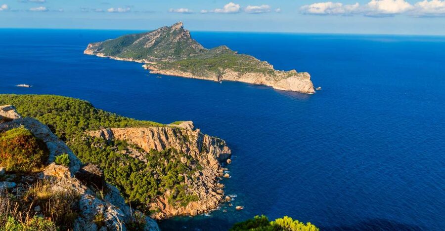 Santa Ponta/Peguera: Dragonera Island Cruise with Swim Stop - One hour on an island shaped by pirates and wildlife