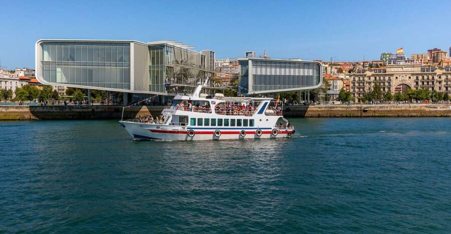 Santander: 1-Hour City Cruise Around the Bay - Why Santander Bay is best seen from the boat