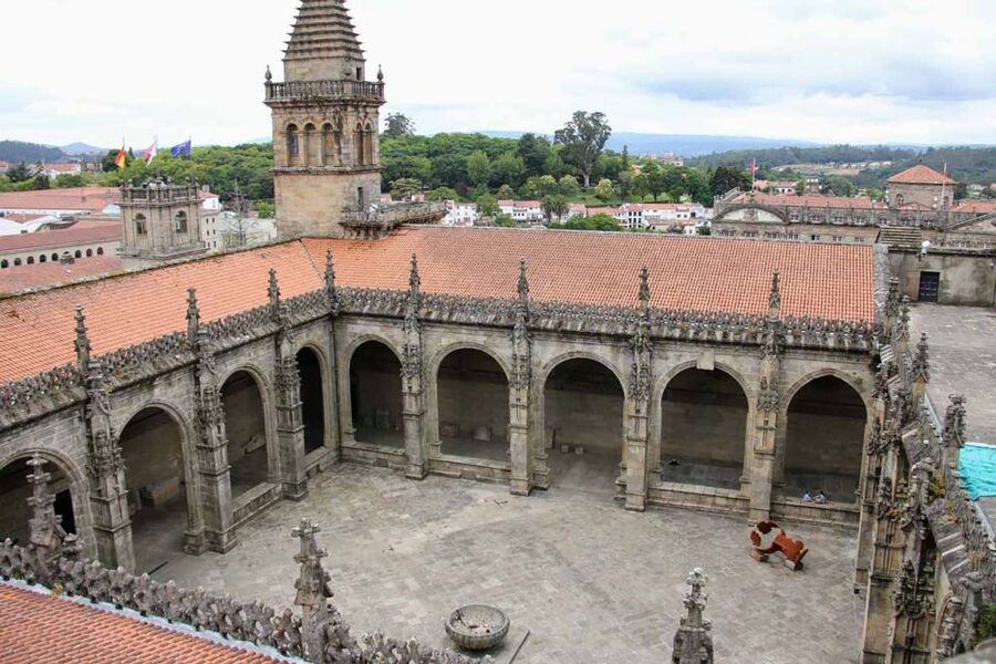 Santiago: Cathedral & Museum Tour + Pórtico of Glory Option - Timing, group pace, and practical limits