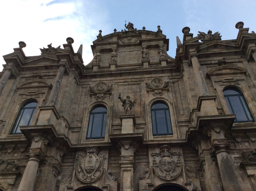 Santiago de Compostela Cathedral and Museum Guided Tour - The guides are the main strength