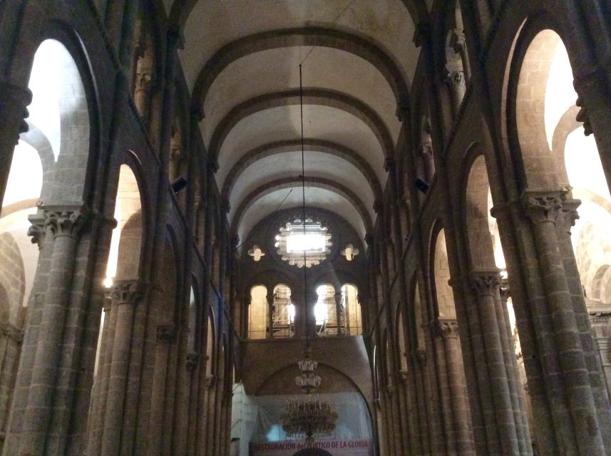 Santiago de Compostela Cathedral and Museum Guided Tour - The cloister and the cathedral’s quieter side