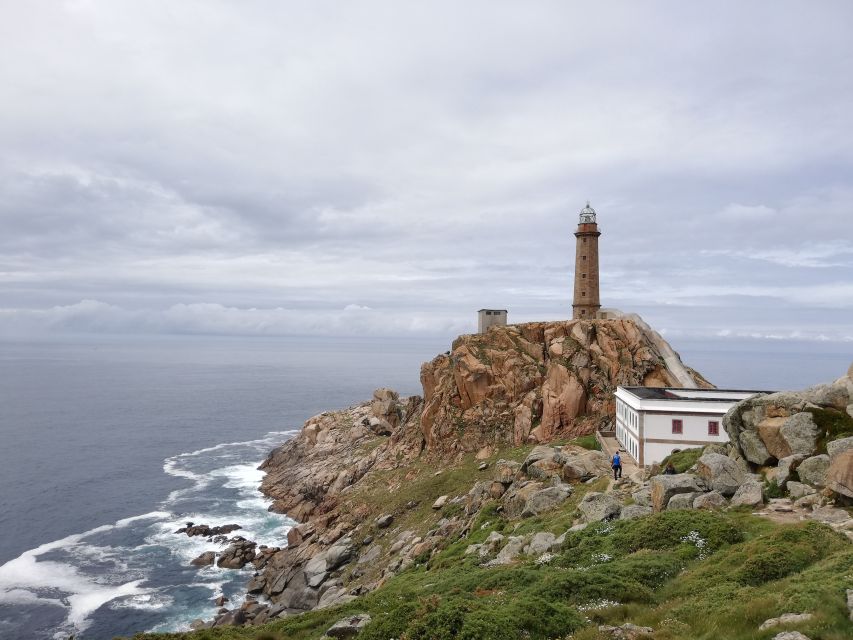 Santiago de Compostela: Finisterre, Muxia & Costa da Morte - Muxía, the Atlantic sanctuary and sacred stones