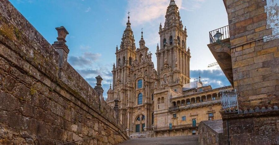 Santiago de Compostela Full-Day Tour From Porto - Who should book this day trip