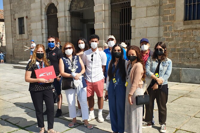 Segovia and Avila Guided Day Trip from Madrid - Lunch in Segovia, with one hour to choose