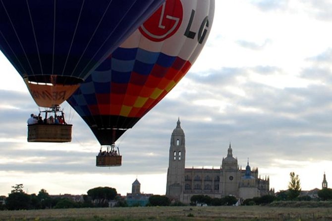 Segovia from the Skies: Sunrise Balloon Ride - Watching Segovia wake before takeoff