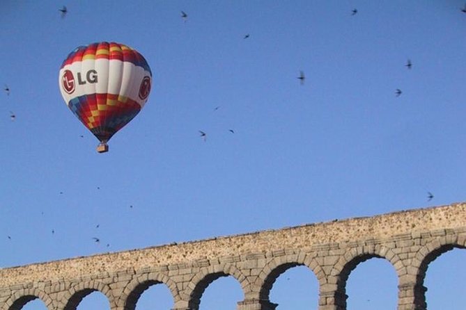 Segovia from the Skies: Sunrise Balloon Ride - The landing is part of the adventure