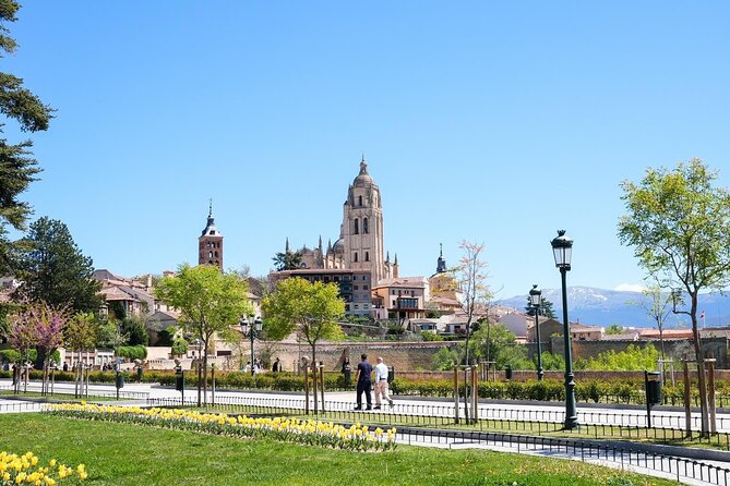 Segovia Tour with Cathedral and Alcazar from Madrid - What the Bilingual Format Means in Practice