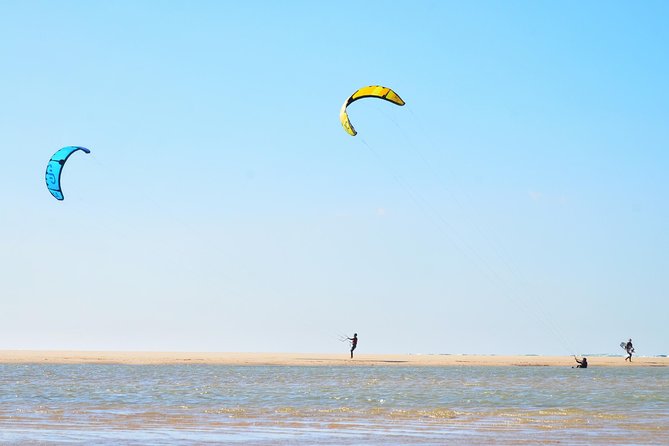 Semi-private kitesurfing lessons in Tarifa (adapted to every level) - Should you book the Addict Kite School session?