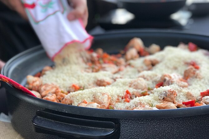 Sevilla: Rooftop Paella Cooking Class & 30-minute expert Q&A - Key points to know before booking