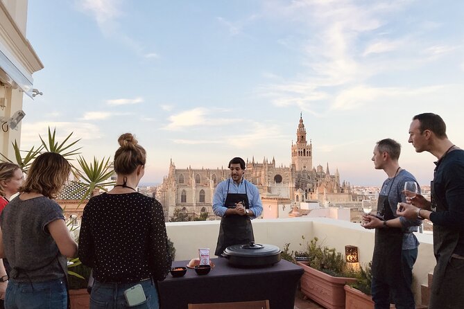 Sevilla: Rooftop Paella Cooking Class & 30-minute expert Q&A - Why this rooftop paella class works so well in Seville