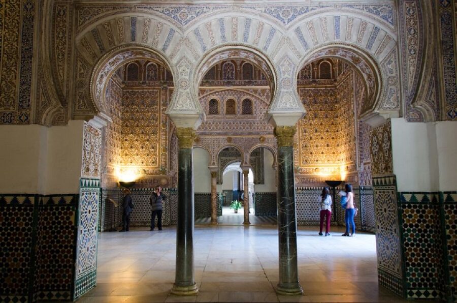 Seville: Alcázar, Cathedral & Giralda Fast Track Guided Tour - Practical advice before you go