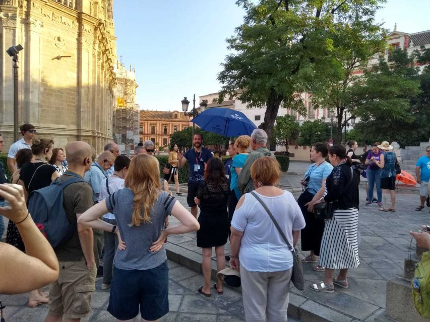 Seville: Alcázar Fast-Track Access with Guided Tour - Shared or private tour?