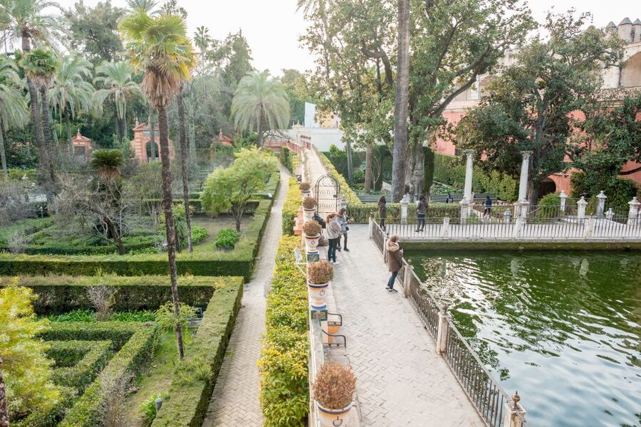 Seville: Alcazar Guided Tour with Entrance - The palace rooms and Mudejar decoration