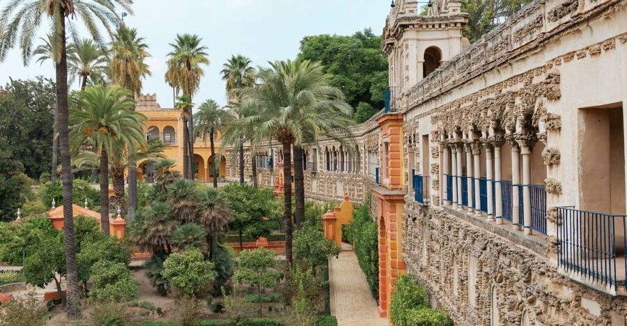 Seville: Alcazar Skip-the-Line Guided Tour with Tickets - Key points to know before you book