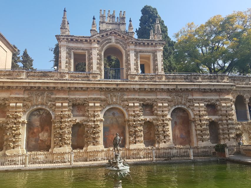 Seville: Alcázar Tour with Tickets Included - Why the Alcázar deserves your Seville time